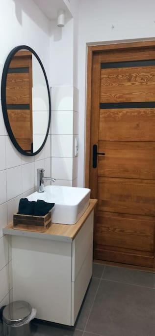 קטוביץ Apartment Rajzefiber - Spodek - Mck - Nospr מראה חיצוני תמונה